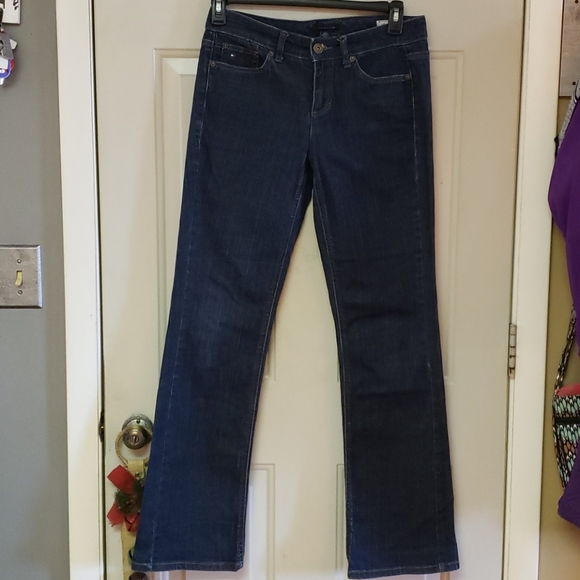 🎉HP🎉 Tommy Hilfiger bootcut jeans, size 4 - Picture 2 of 9